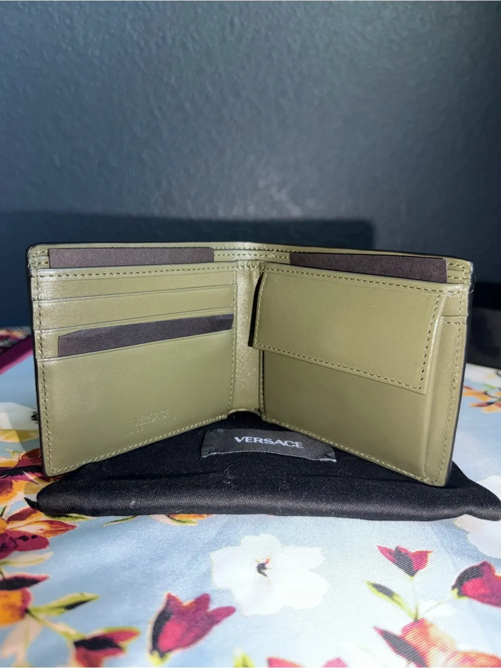 New Versace Olive Green Croc-Embossed Leather Bifold Wallet